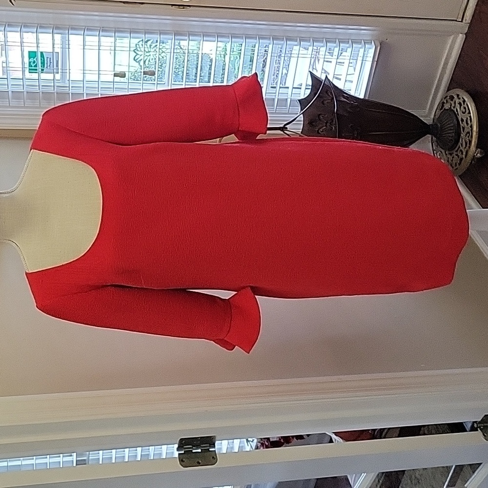 Ann Taylor red scoop neck straight dress statement sleeves lined Back zip 10 EUC